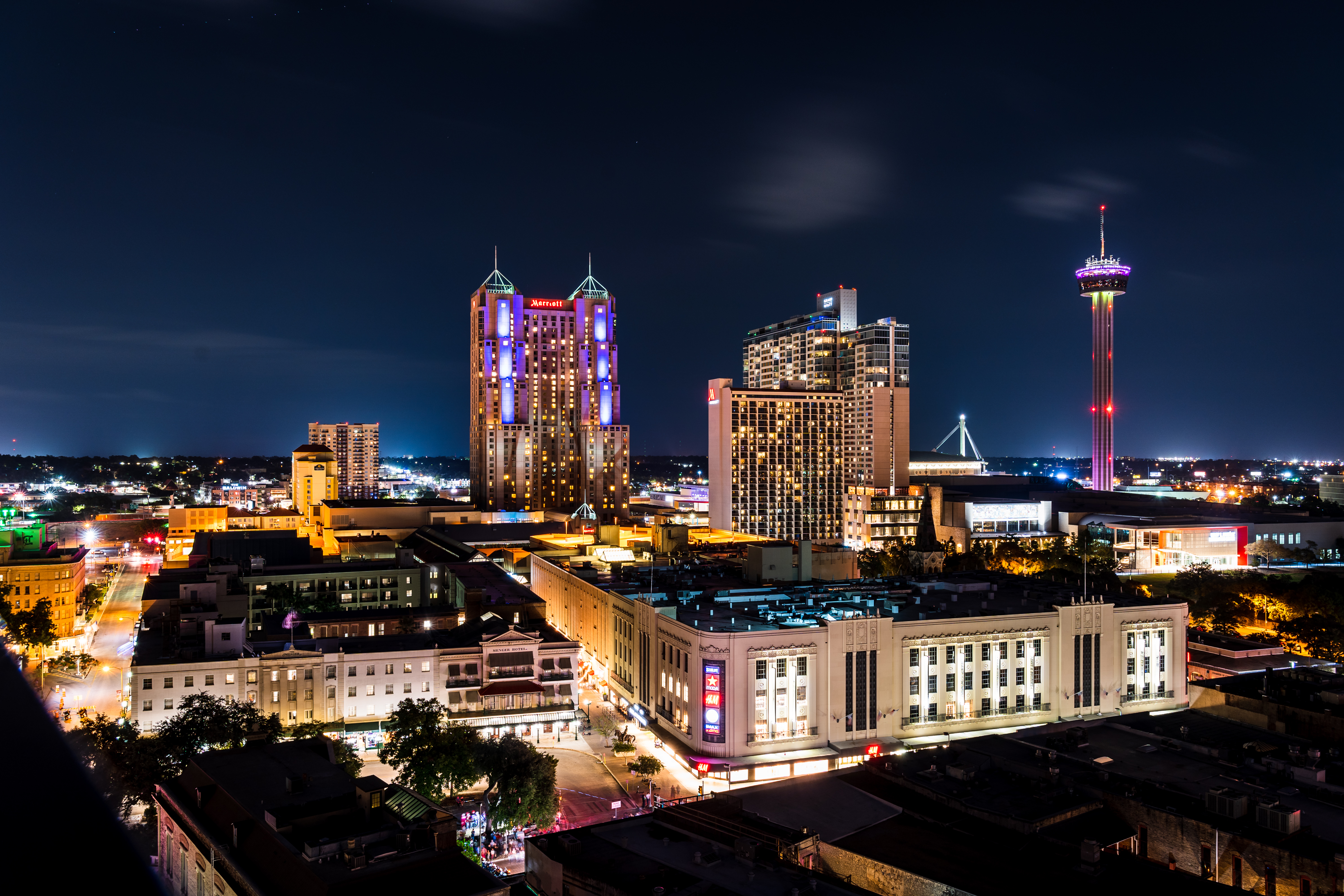 San Antonio neighborhood and skyline view, San Antonio, Texas