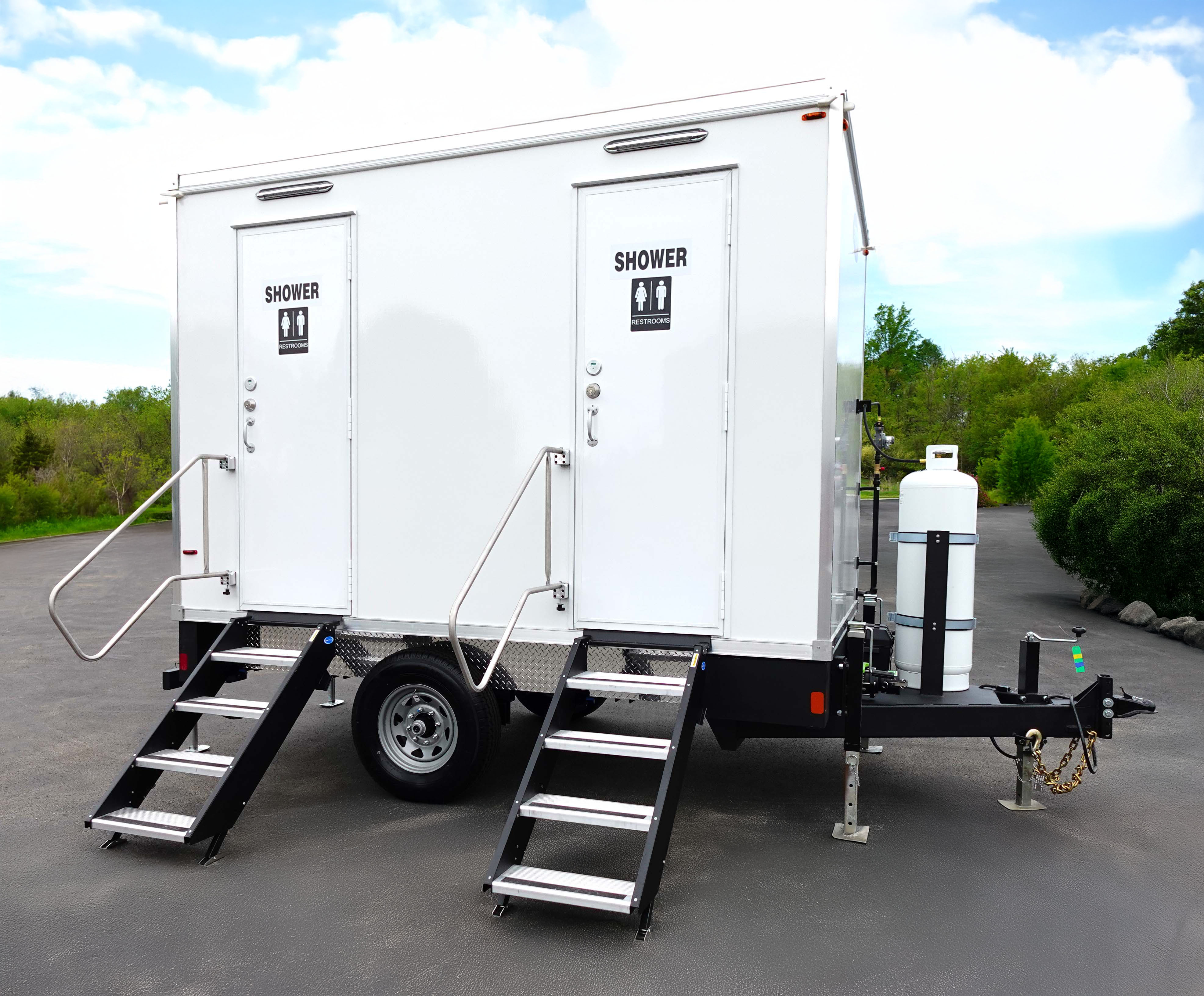 Texas shower and restroom combo trailer rental. 2 Station Combo Trailer exterior