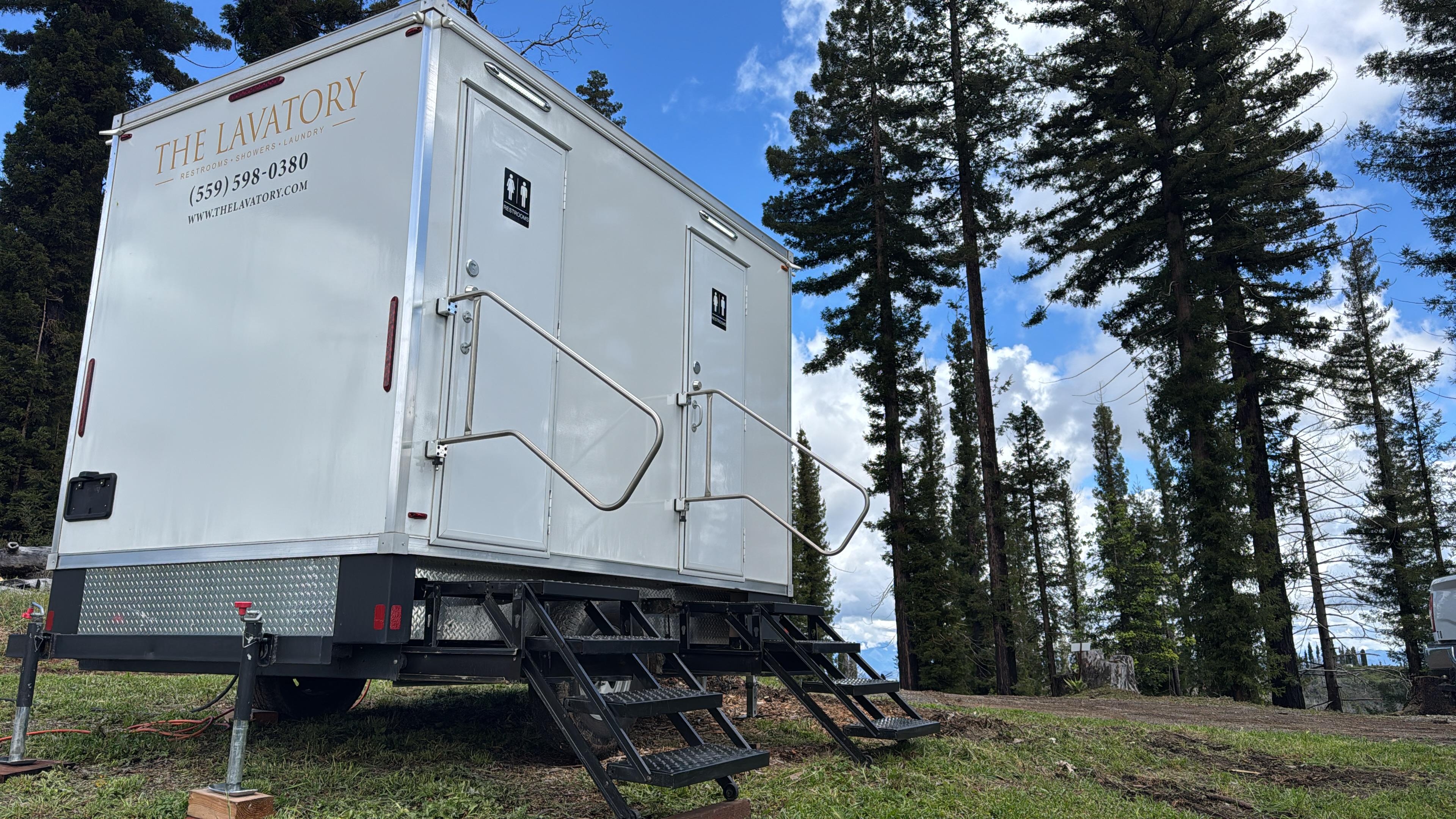 hero luxury restroom trailer rental texas 3. The Lavatory Texas